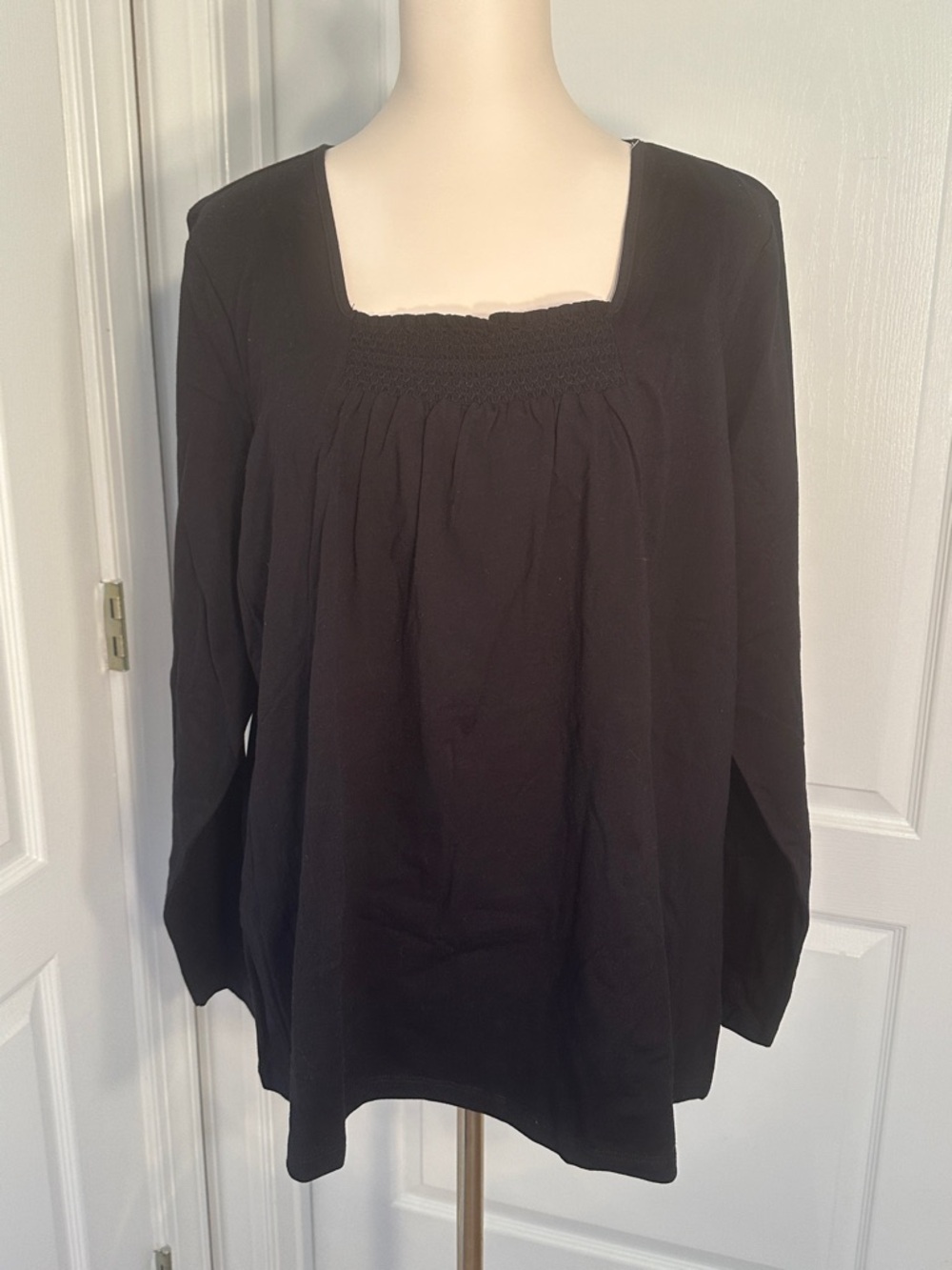 NWT D&Co Black Long-Sleeve Square Neck Women's Top Sz 1X